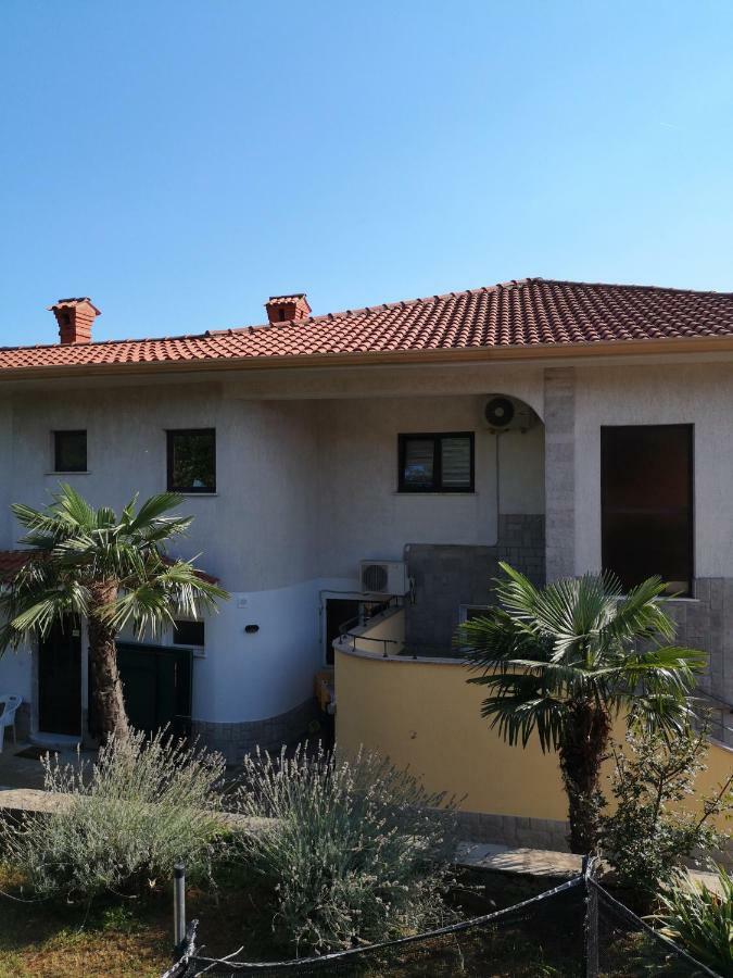 Pobri App3 Apartment *